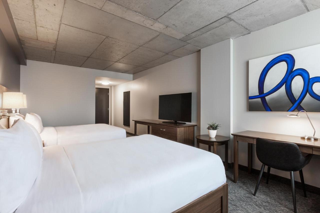 Imperia Hotel Et Suites Boucherville Exterior photo